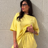 חליפת שורט זארי צהובה