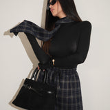 חצאית משבצות + צעיף כחול