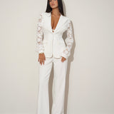 חליפת תחרה בריטני לבנה