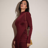 שמלת כיווצים בורדו