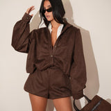 חליפת שורט זמש חומה